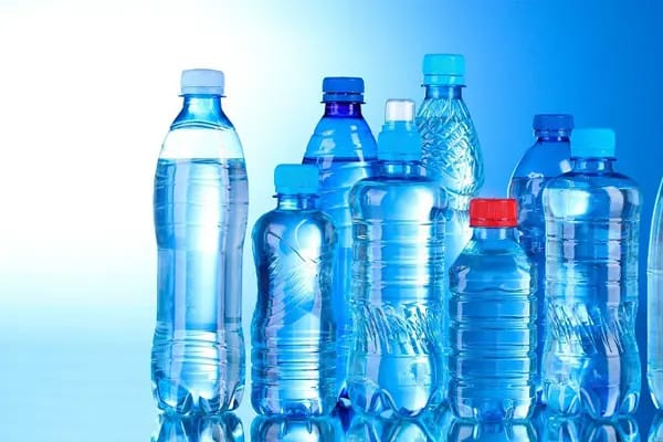 Nuoc-ion-kiem-dong-chai-co-nhieu-khoang-chat-giup-ban-tai-tao-nang-luong-nhanh-chong-1