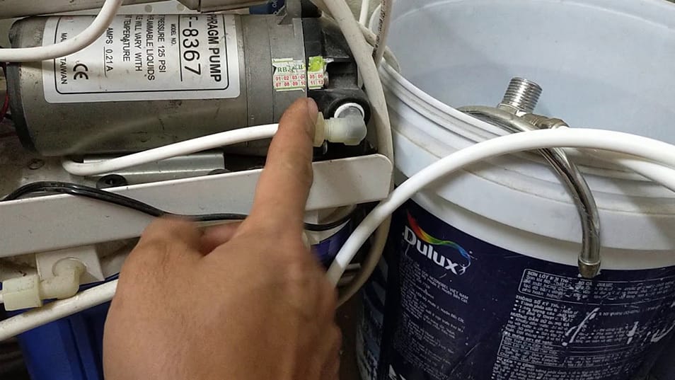 5 dấu hiệu cho thấy bạn cần thay máy lọc nước gấp Bi-ro-ri-nuoc-va-co-tieng-keu-la